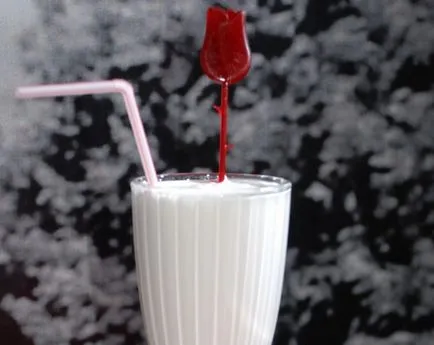 Cum să pregătească un milkshake la domiciliu