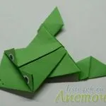 Cum sa faci o broasca din hârtie origami, care este sărituri cu mâinile lor, instrucțiuni pas cu pas,