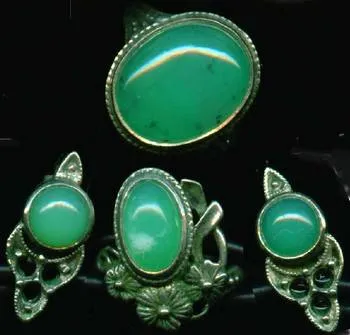 Stone Chrysoprase - видове и цветове имоти, как да изберем