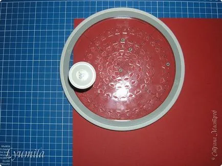 Un tăietor circular (cuțitul circular) de masterat țară podelochka