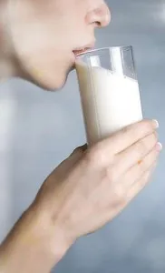 ползи и вреди на мляко