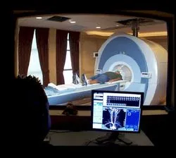 MRI nyaki erek és az agy, a nyaki gerinc