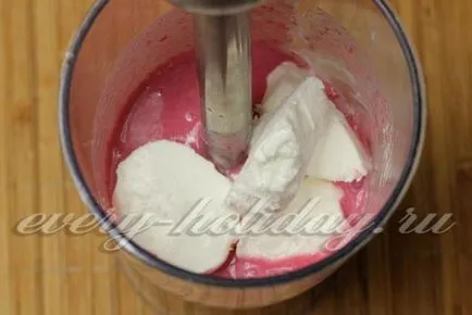 Milkshake cu înghețată și zmeură