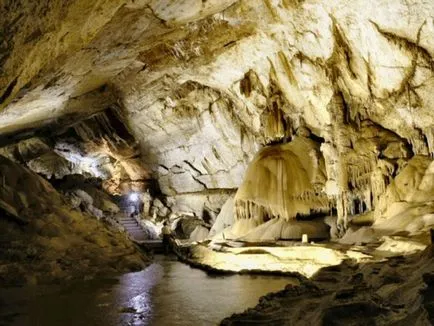 Márvány-barlang - a legszebb barlang a Krím