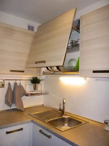 Proiectarea în formă z-bucătărie 10 mp