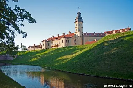 Паркове Несвиж Castle