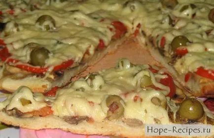 Pizza gombával és paradicsommal „receptek remények