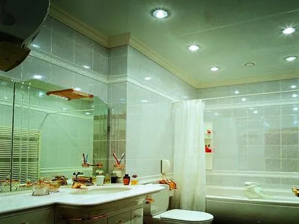 Álmennyezet a fürdőszobában (54 fotó) kezeddel telepítés