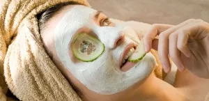 Използването на маски от краставица бръчки по лицето и акне