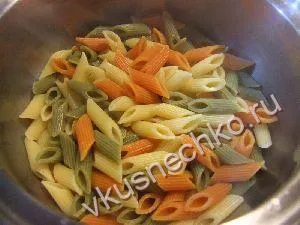 Pas cu pas reteta pentru penne cu roșii prăjite și de pui cu fotografii, modul de a găti din ingrediente