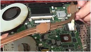 Демонтаж лаптоп ASUS k56cm, почистване на прах и подмяна на термична паста