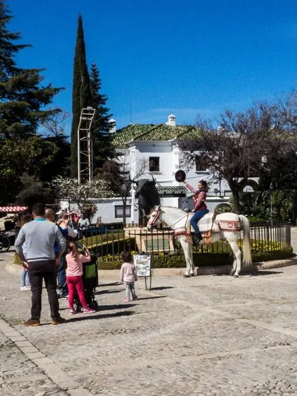 Ronda Bullring, luptele cu tauri, arme vechi