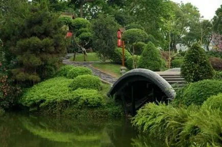 Vegyes stílusú kerttervezés angol, francia, japán, virág, virágágyások, fák