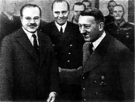 Sztálin és Hitler, annyira hasonlóak és így a különböző