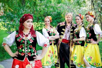 Esküvő az ukrán stílusban fotó- és dizájn