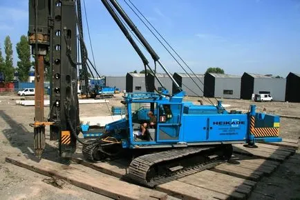 Piling rig Junttan