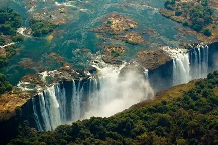 Victoria Falls - birodalmába érintetlen természet