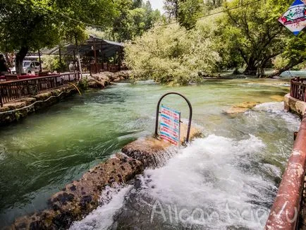 Manavgat Waterfall Törökország közelében Side