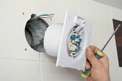 Miros atât de ventilație WC elimina cauzele