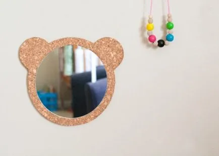 Oglinda de plută cu propriile sale mâini pentru camera copilului