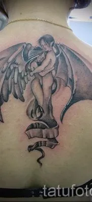 Înțeles înger tatuaj și sensul demon, istorie și fotografii de tatuaj terminat