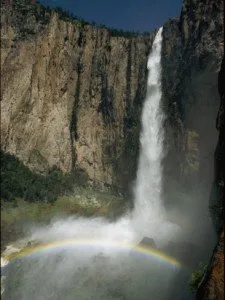 100 Cele mai uimitoare cascade, foc de tabără