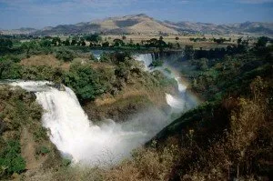 100 Cele mai uimitoare cascade, foc de tabără