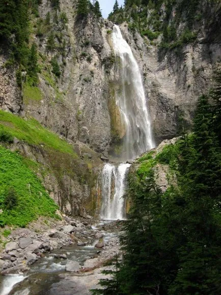 100 Cele mai uimitoare cascade, foc de tabără