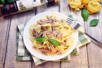 Fettuccine recept gombával és sonkával