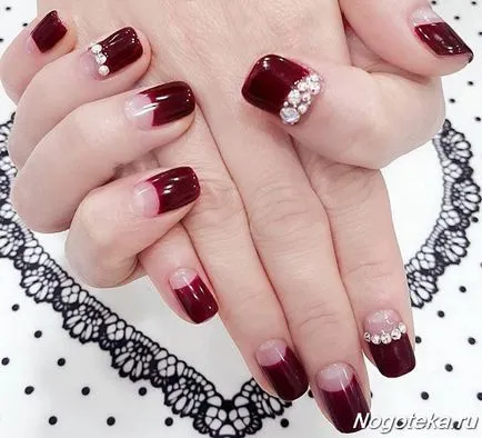 Maroon яке 45 красиви идеи