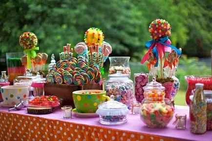 Un bufet de sărbătoare, cum de a decora o zi de naștere sau o nunta, idei pentru activități pentru copii