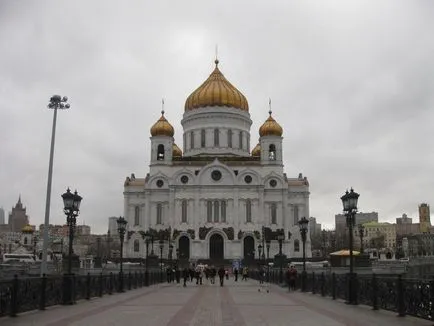 Главната църква на страната - Катедралата на Христос Спасител в Москва