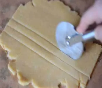 Как да се готви торта с малинов конфитюр