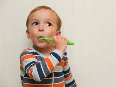 Как да се научи детето да си измие зъбите си в ранна възраст