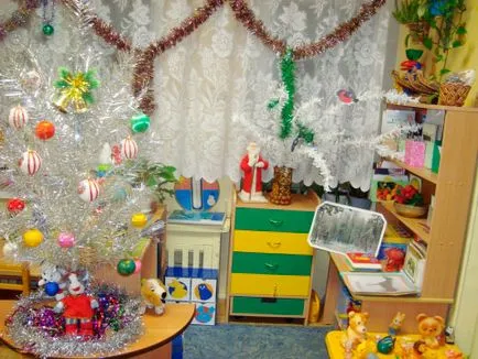 Как да украсят една група от детска градина за новата година