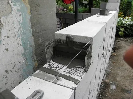 Masoneria blocuri de beton, folosind dispozitive self-made, gidproekt