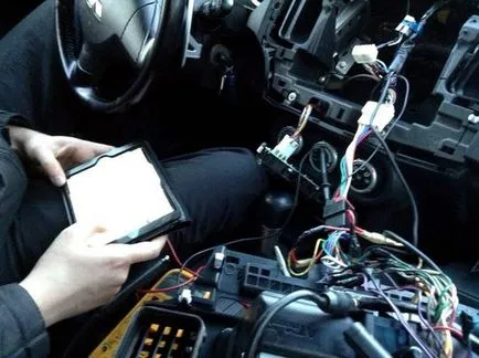butoane de comandă radio de pe volan la instalarea adaptorului, conexiune, configurarea