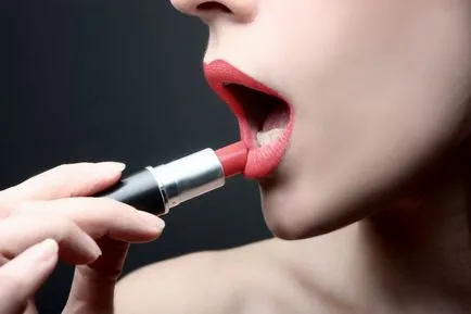 Matte Lipstick - univerzális kozmetikumok, kilenc trendek