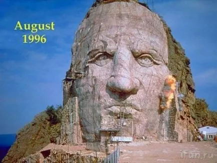 Crazy Horse Memorial - Memorie șef indian