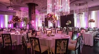 Dekoráció esküvői terem friss virágokkal Moszkva - üzlet dekoráció fleur artdan