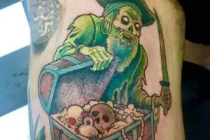 Valoarea Pirate Tattoo, schițe, fotografii 50, inima Yurets de stejar