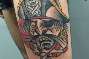 Valoarea Pirate Tattoo, schițe, fotografii 50, inima Yurets de stejar