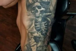 Valoarea Pirate Tattoo, schițe, fotografii 50, inima Yurets de stejar