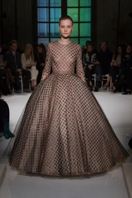 Рокли пролет-лято 2017 от Giambattista Valli