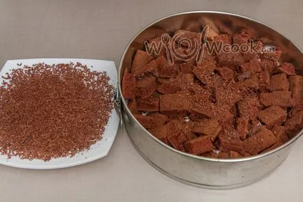 Tort de ciocolata cu cirese si smantana, reteta cu o fotografie