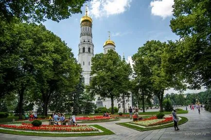 Катедралата площад на Кремъл в Москва