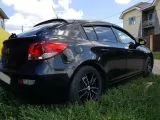 Compara Chevrolet Cruze și Chevrolet Lacetti