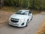 Compara Chevrolet Cruze și Chevrolet Lacetti