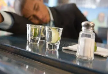 Oamenii de știință spun de ce oamenii devin alcoolici
