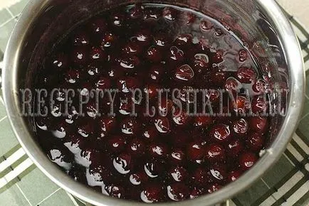 Jam a cseresznye gödrök, vastag, a recept a téli